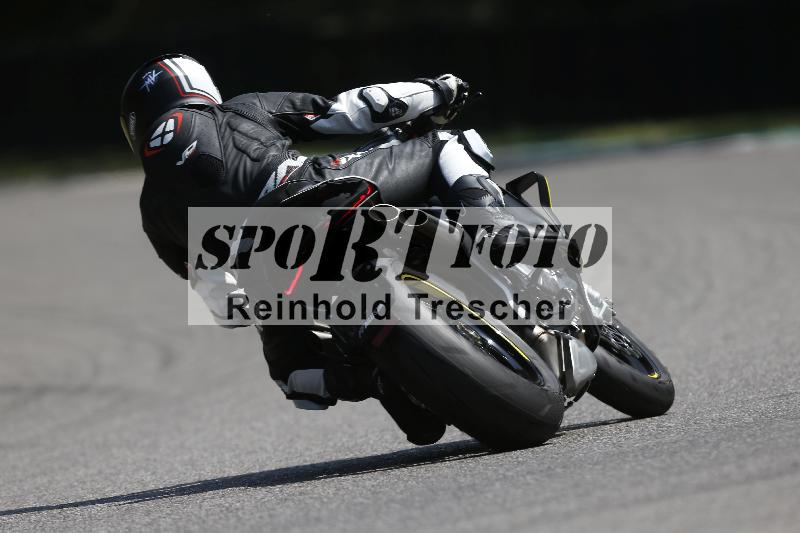 /Archiv-2025/45 10.08.2025 Plüss Moto Sport ADR/Freies Fahren/backside